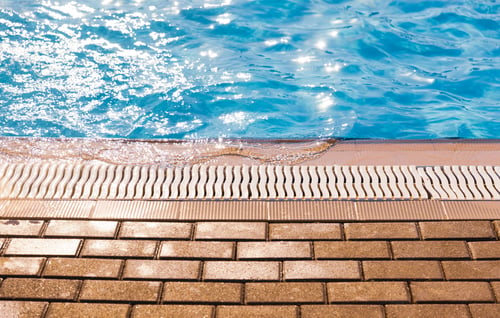 What Should Actually Happen on a Weekly Pool Service Visit